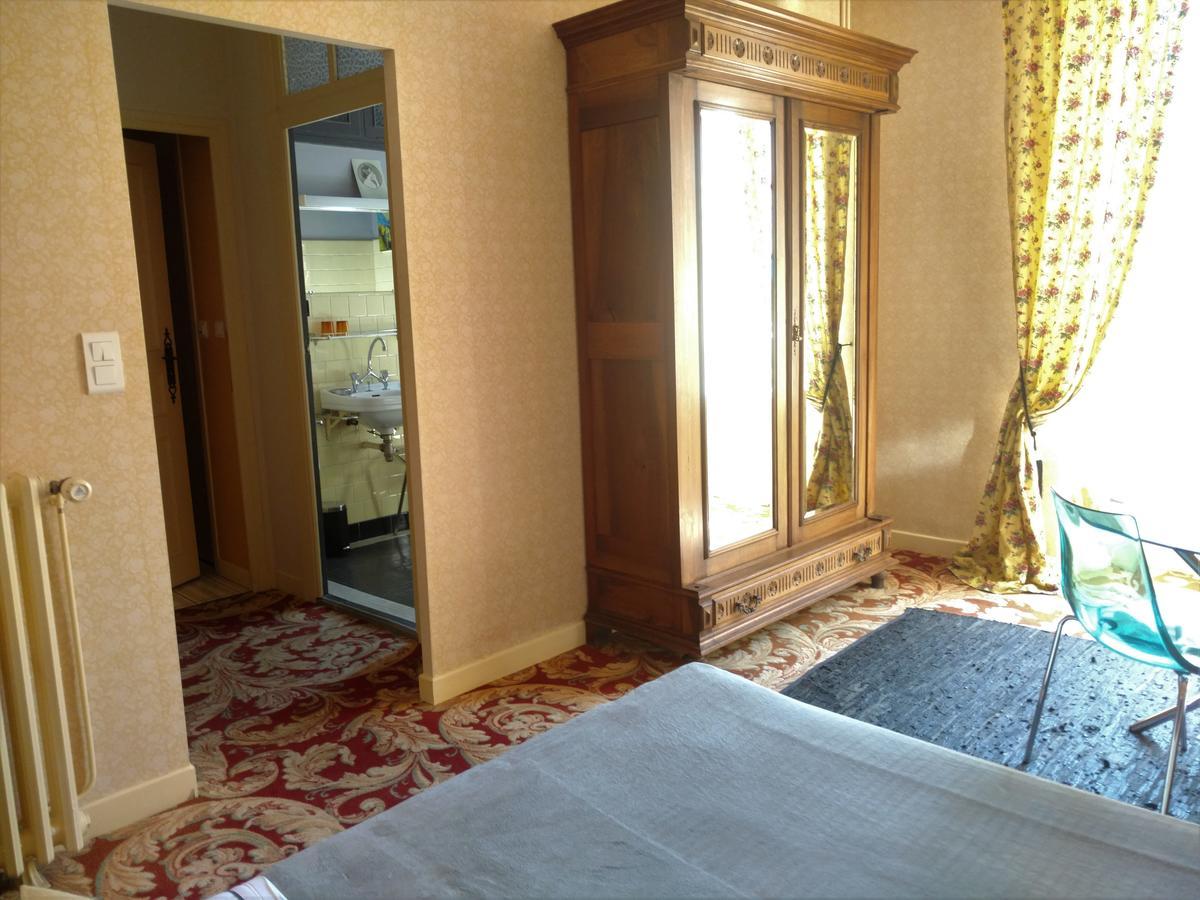 Bed and Breakfast Ermitage de Peyreleau Exterior foto
