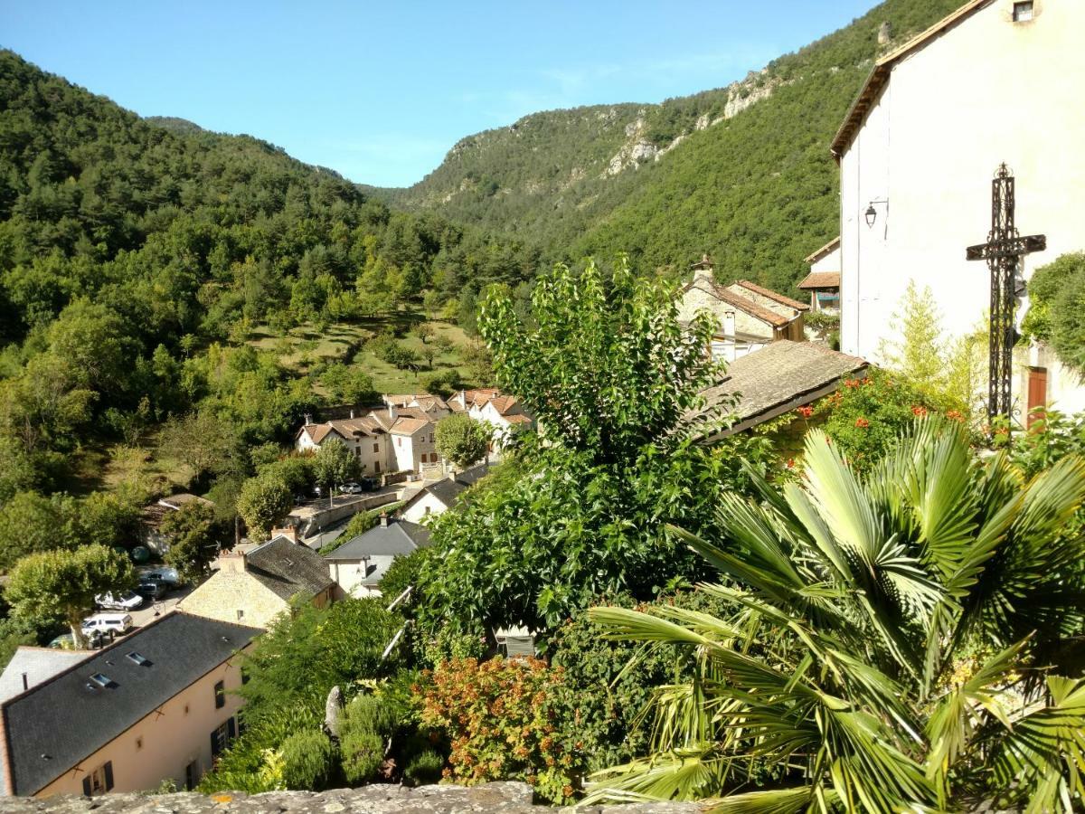Bed and Breakfast Ermitage de Peyreleau Exterior foto