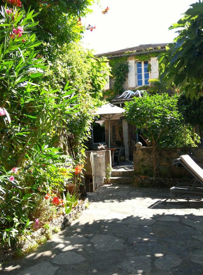 Bed and Breakfast Ermitage de Peyreleau Exterior foto